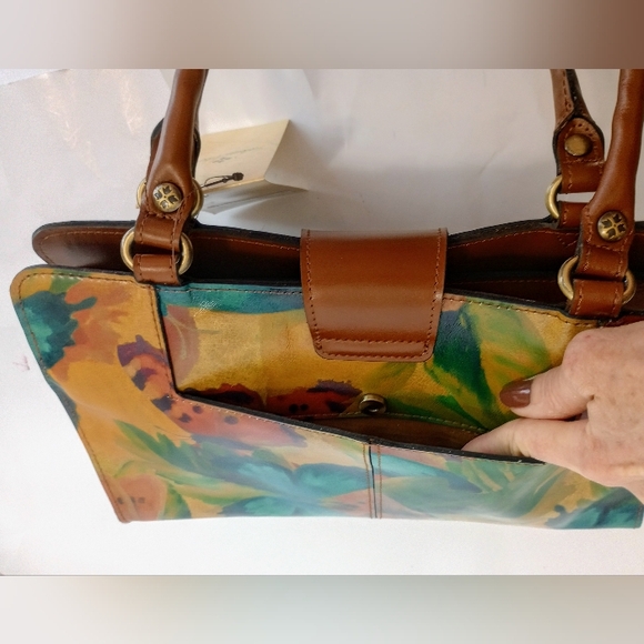 NWT Patricia Nash Leather Rienzo Satchel, Watercolor Butterfly 🦋 multi color - Picture 4 of 13